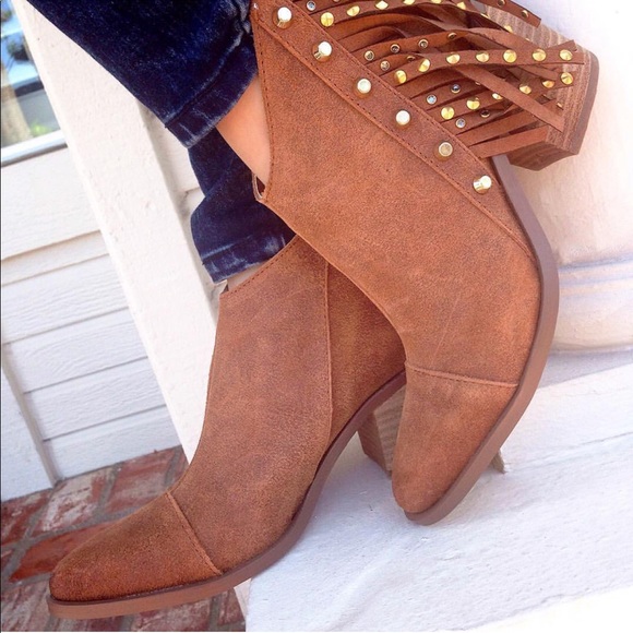 Fringe and Studs Western Ankle Booties - Picture 6 of 6
